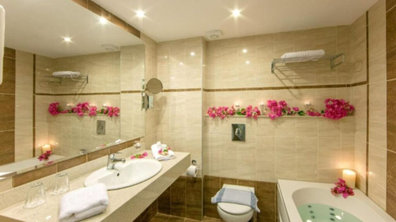 Marianna Palace Hotel