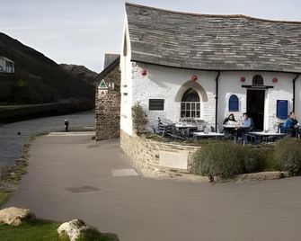 Yha Boscastle Hostel - Boscastle - Budova
