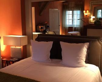 بد آند بريكفاست ذا فيرهايجن - غينت - غرفة نوم