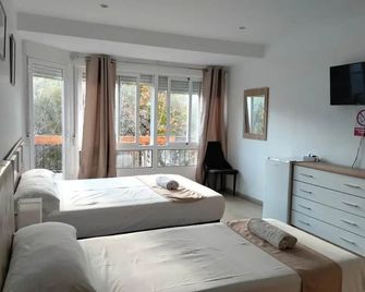 بنزيون بورتوجال أليكانتي - اليكانتي - غرفة نوم