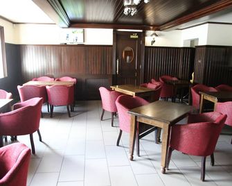 5 Corners Guest Inn - Ballyclare - Restaurante