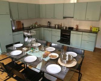 Bellinzona Piazza Collegiata - Bellinzona - Comedor