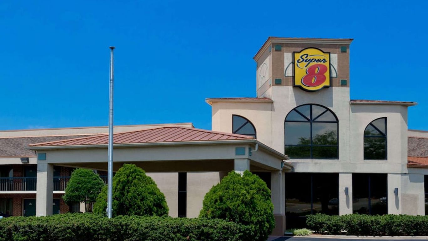 Super 8 by Wyndham Huntersville/Charlotte Area