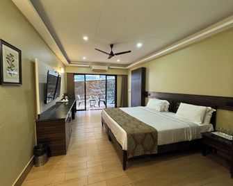 Upper Deck Resort - Highest Peak, Lonavala - Lonavala