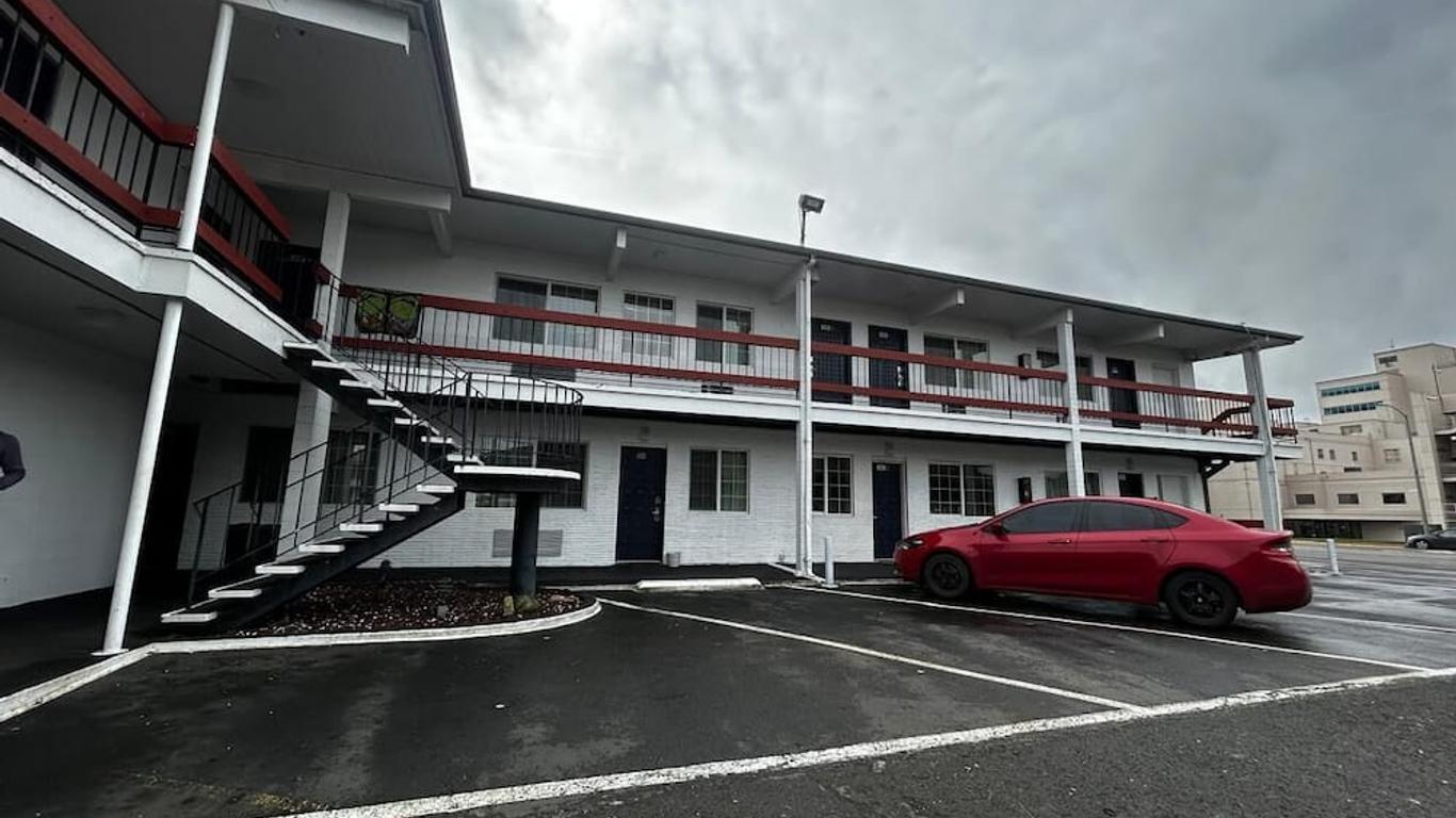 Travelers Inn By OYO Longview Kelso