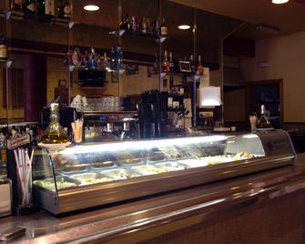 호스탈 라 몰리나 - 알로라 - 바