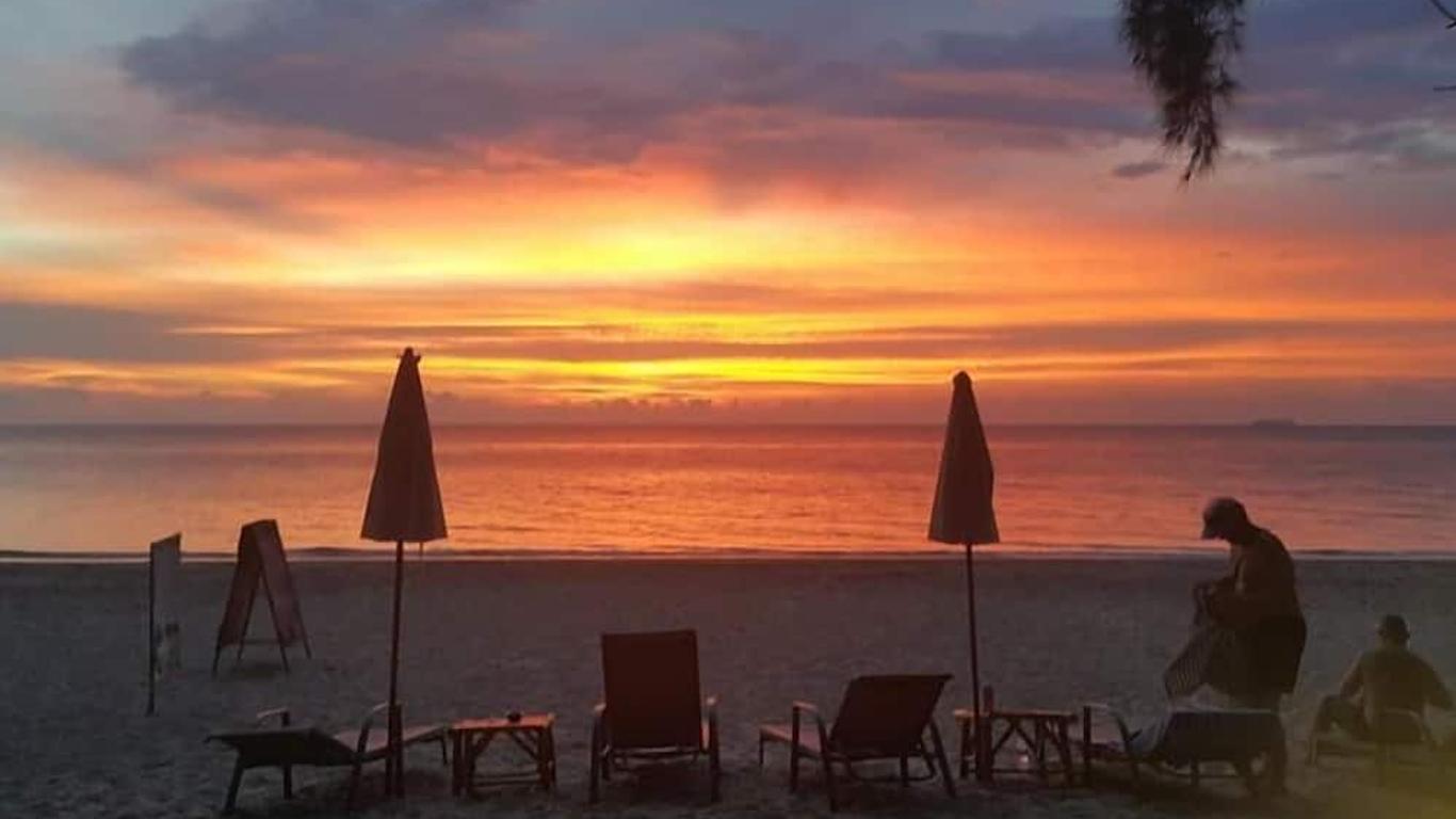 منتجع إيكو لانتا هيدواي بيتش