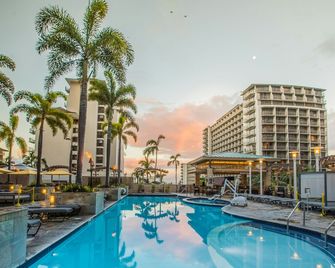 Embassy Suites by Hilton Waikiki Beach Walk - Honolulu - Piscina