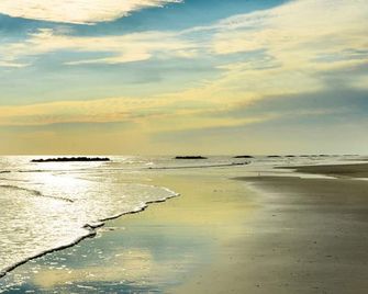 Sulphur Extended Stay - Sulphur - Beach