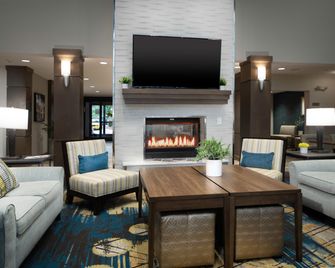 Staybridge Suites Summerville - Charleston Area by IHG - Summerville - Wohnzimmer