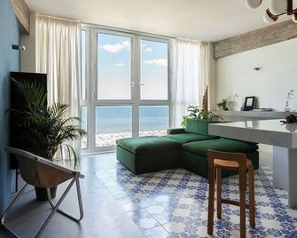 لاكشري سويتس كوليكشن -فيالي ميلانو 3 - ريكسون - غرفة معيشة