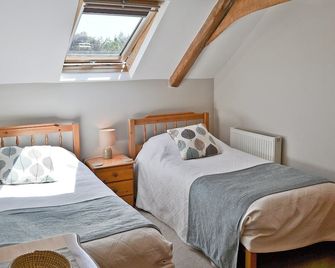 2 bedroom accommodation in Great Ellingham, near Attleborough - Attleborough - Bedroom