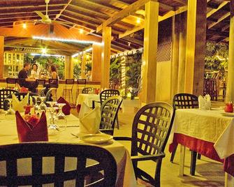 Sunrise Club Hotel - Negril - Restaurant