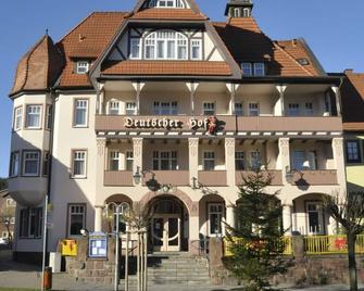 Amadeus Boutique Hotel Deutscher Hof - Georgenthal - Innenhof