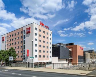 Ibis Hotel Würzburg City - Wurzburg - Building