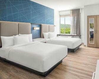 SpringHill Suites by Marriott Roanoke North - Roanoke - Bedroom