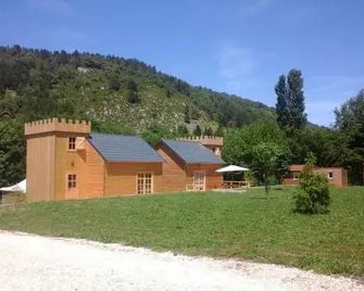Les Chalets du Lac Belcaire - Belcaire - Building