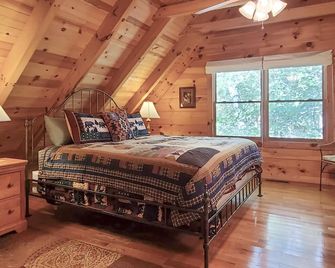 Log Cabin Getaway on Big Brasstown Creek - Brasstown - Habitación