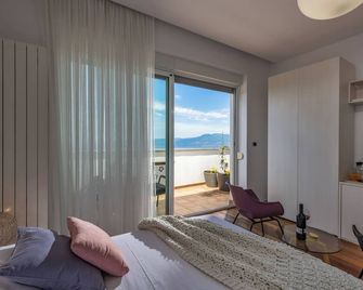 Terra Magica Deluxe Sea View Apartment or Room with Free Parking - Rijeka