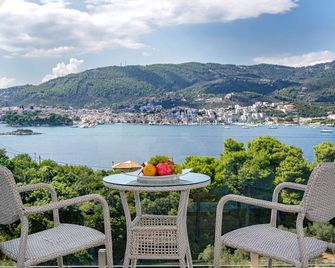 هوتل بونتا - Skiathos - شرفة