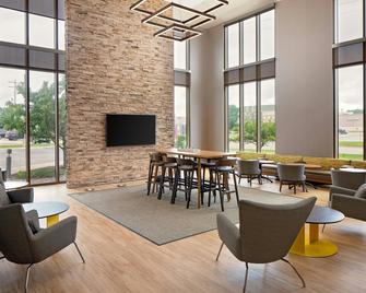 كامبريا سويتس جرين باي - غرين باي - ردهة