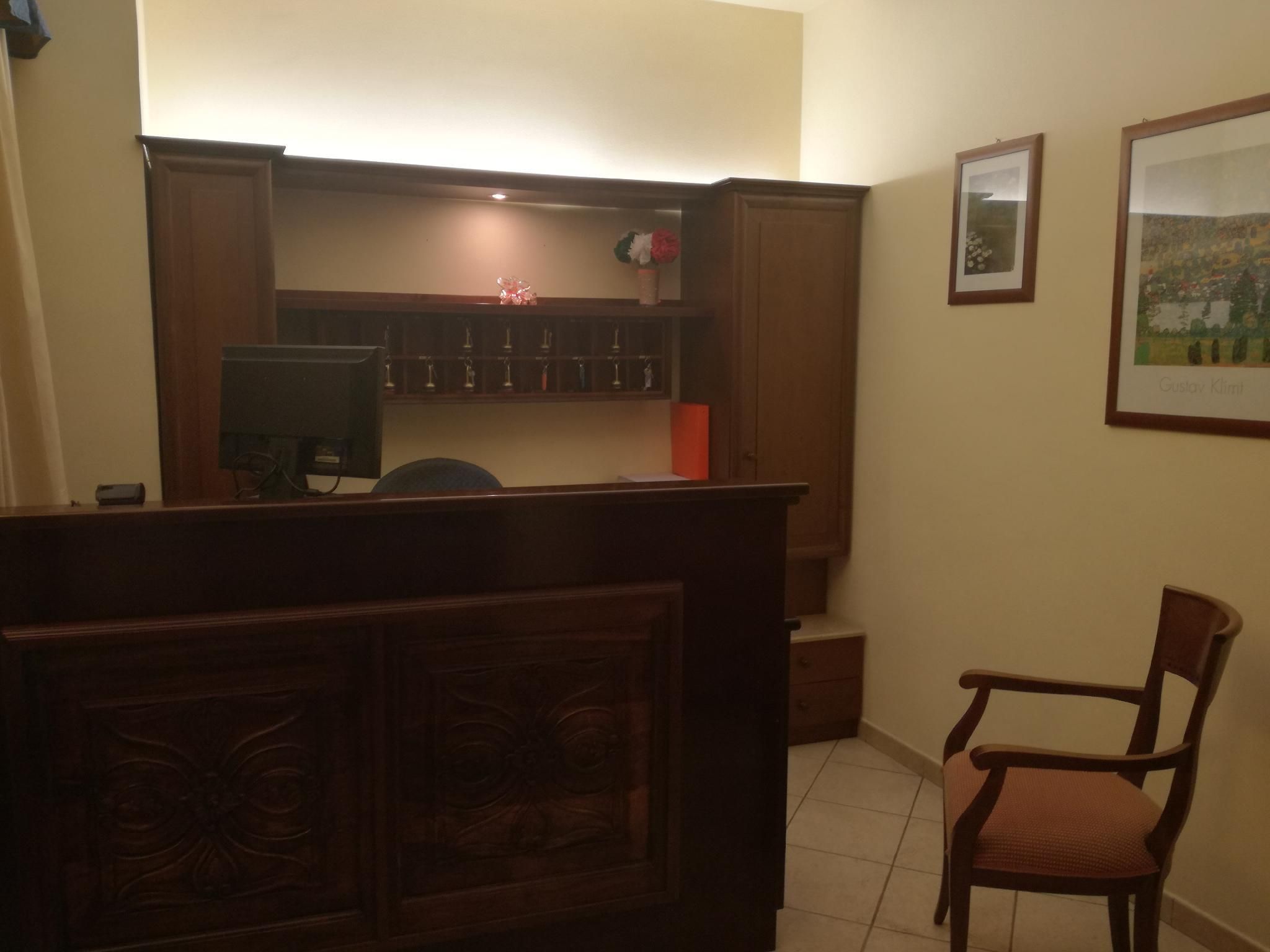 هوتل كونتي روغيرو