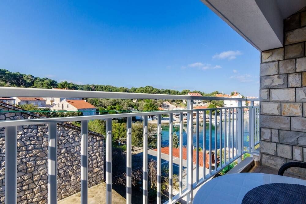 Mljet Jewel in National Park - Pomena - Balcony