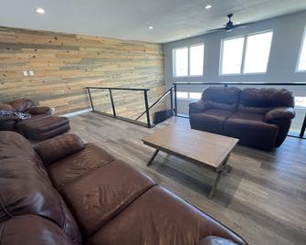 Lakesidlux:paddlebord,lilypad,famfriendly - Arlington - Sala de estar