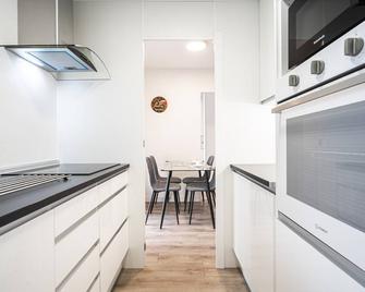 For You Rentals Cozy Apartment Temporal La Vaguada Madrid Pmo10 - Madrid - Cuina
