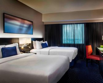 Courtyard by Marriott New York JFK Airport - קווינס - חדר שינה