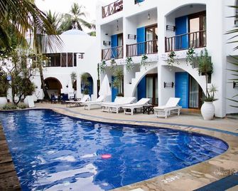 Mykonos Blu Resort - בגה (הודו) - בריכה