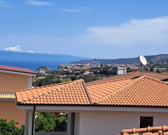 Hotel Umberto - Ricadi - Pemandangan luar
