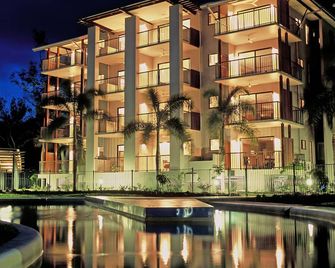 Blue Lagoon Resort - Trinity Beach - Edificio