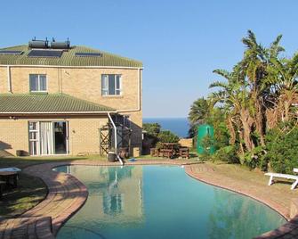 Blue Horizon Bay Guest House - Beachview - Pool