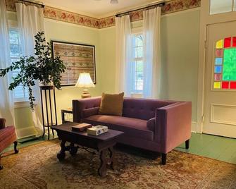 Rothschild-Pound House Inn - Columbus - Sala de estar