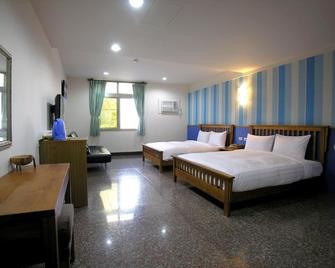 Fu Bin Hostel - Hengchun Township - Bedroom