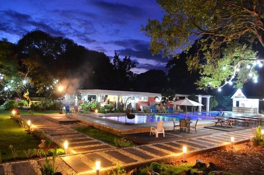 Ponce De Leon Garden Resort Powered by Aston - Puerto Princesa - Piscine