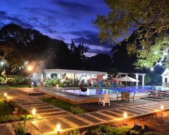 Ponce De Leon Garden Resort - Palawan - Puerto Princesa - Uima-allas
