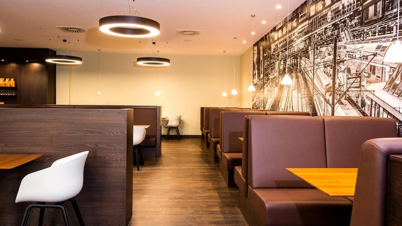 ترافل 24 هوتل