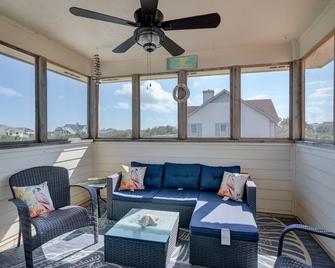 1414 - Hope Sanctuary by Resort Realty - Corolla - Living room