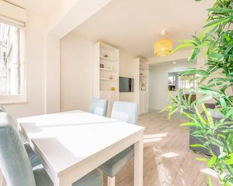 Guestready - Great 3bdr Apartment In Oeiras! - Oeiras - Dining room