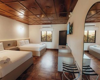 Hotel Boutique Rebequet - Boquete - Bedroom