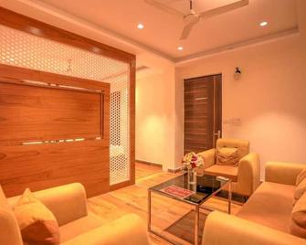 Hotel Stiltstay - Greater Noida - Huiskamer