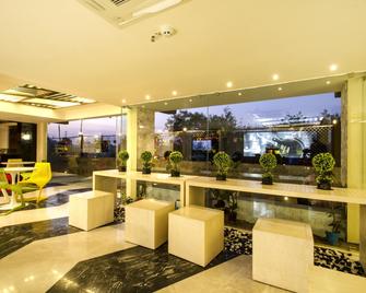 Art Boutique Hotel - Hyderabad - Lobby