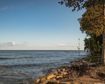 Peace Of Beach, Private 4 Season Cottage On Beautiful Shores Of Door County - Sturgeon Bay - Beach