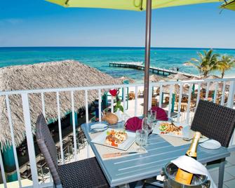 Castaways Cayman Beach Resort - North Side - Balcony
