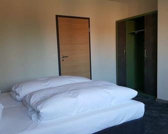 Hotel Landhaus Feyen - Grossefehn - Bedroom