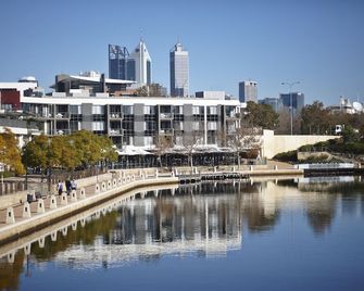 East Perth Suites Hotel - Perth - Outdoor view
