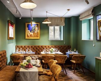 Gallery 37 Powered By Aston - Filibe - Restoran