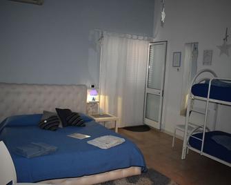 A Casa di Vera - Santa Croce Camerina - Schlafzimmer